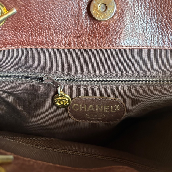 Vintage Chanel Chain Handle Caviar Brown Logo Bag Tote - Picture 12 of 16